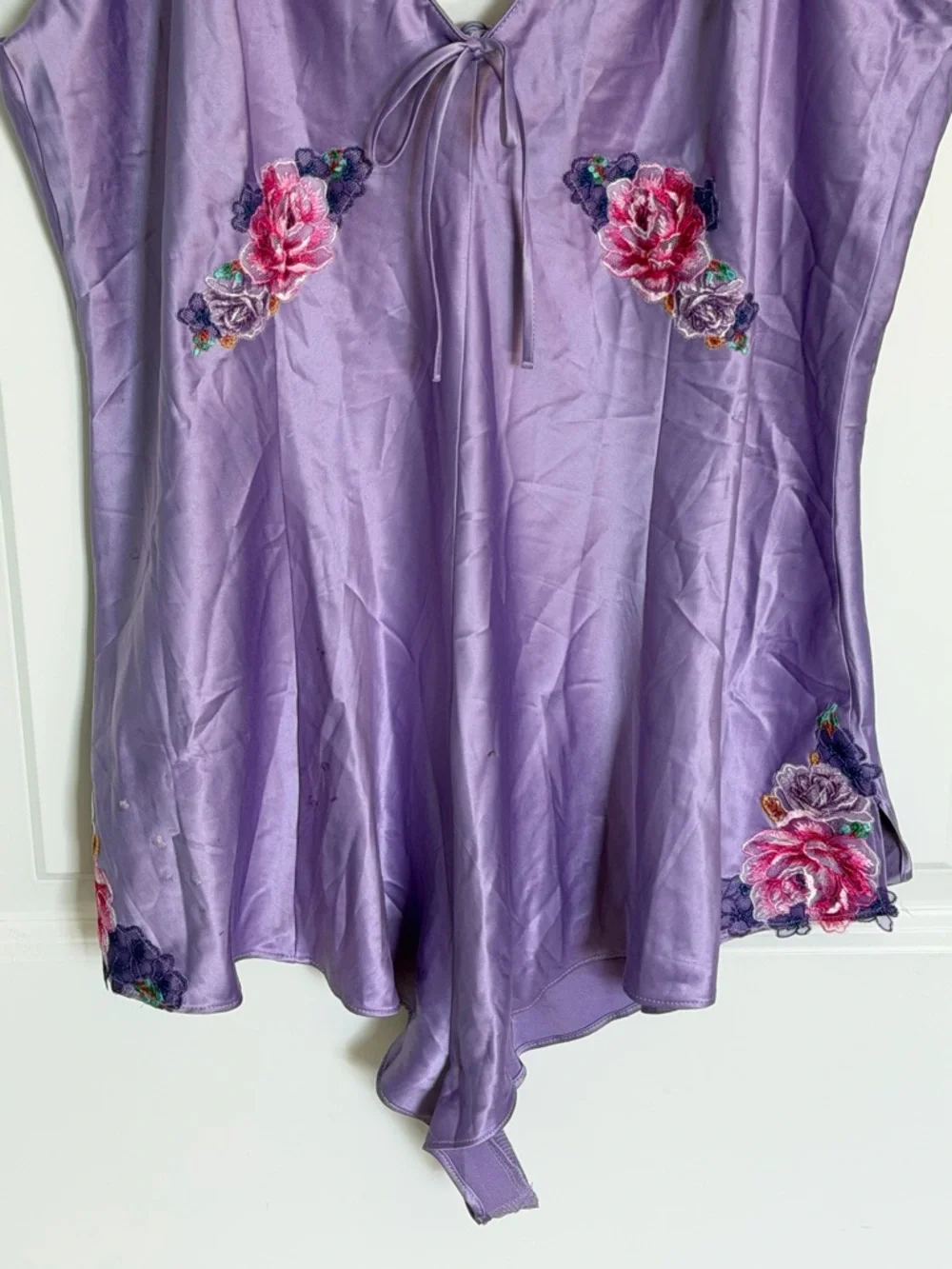 New! Victoria’s Secret Lavender Floral Stretchy Satin Romper Large 39534